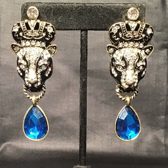 Jewelry - Rhinestone Leopards Knocker Earrings